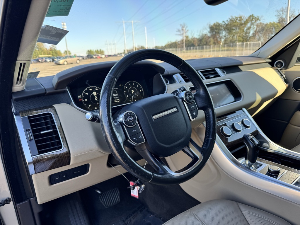 2017 Land Rover Range Rover Sport SuperCharged HSE photo 9