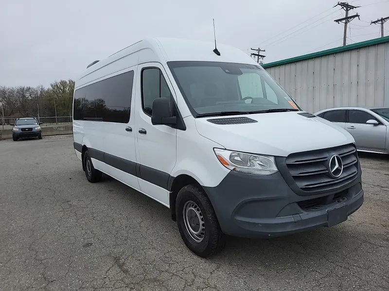 2022 Mercedes-Benz Sprinter Passenger Van Base's photo