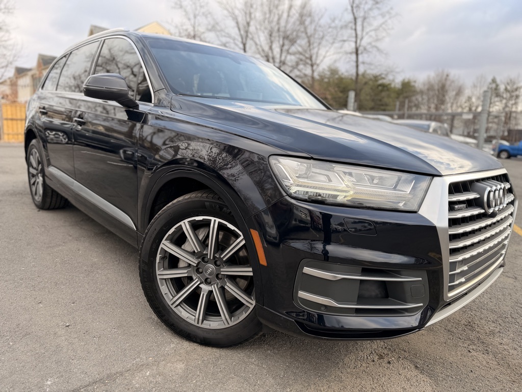 2017 Audi Q7 Premium Plus's photo