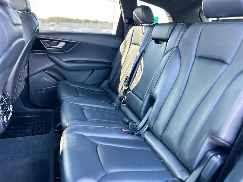 2017 AUDI Q7 PRESTIGE