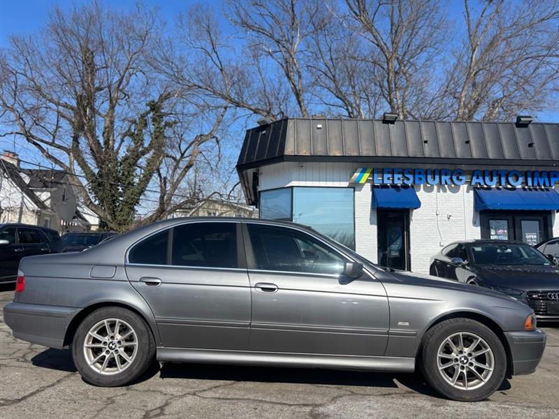 2003 BMW 525I 