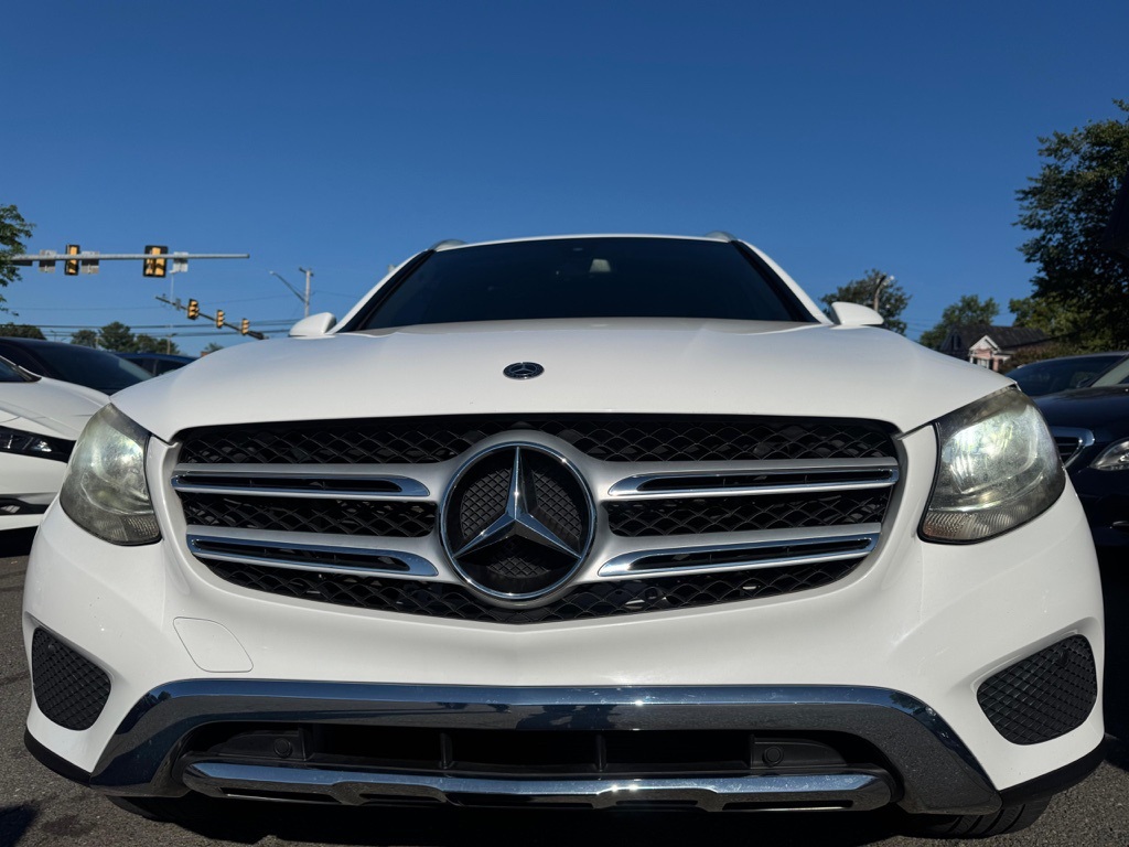 2019 Mercedes Benz GLC 300 photo 5