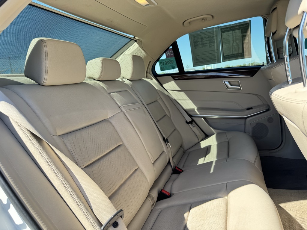 2014 Mercedes Benz E 350 photo 15