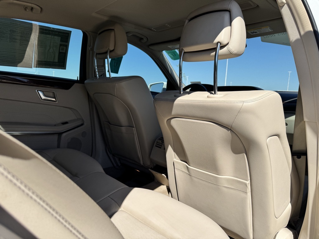 2014 Mercedes Benz E 350 photo 17