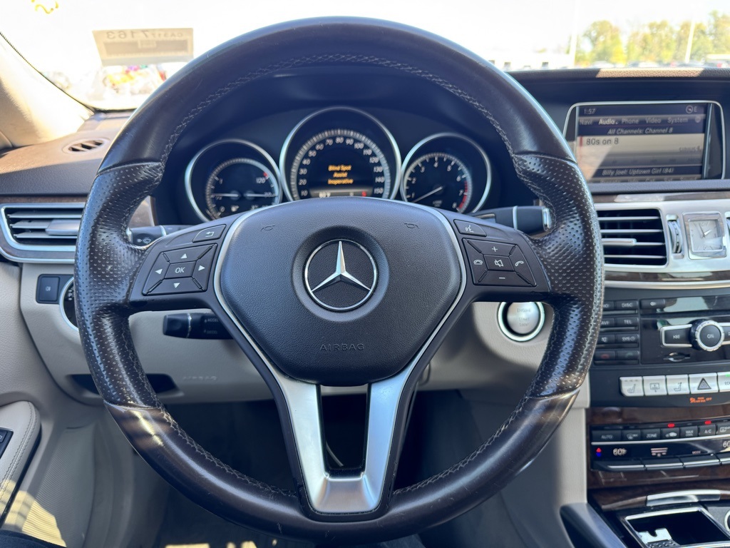 2014 Mercedes Benz E 350 photo 23