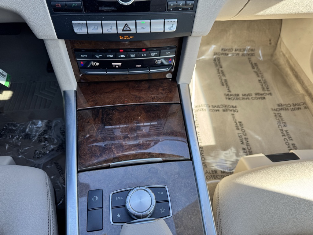 2014 Mercedes Benz E 350 photo 27