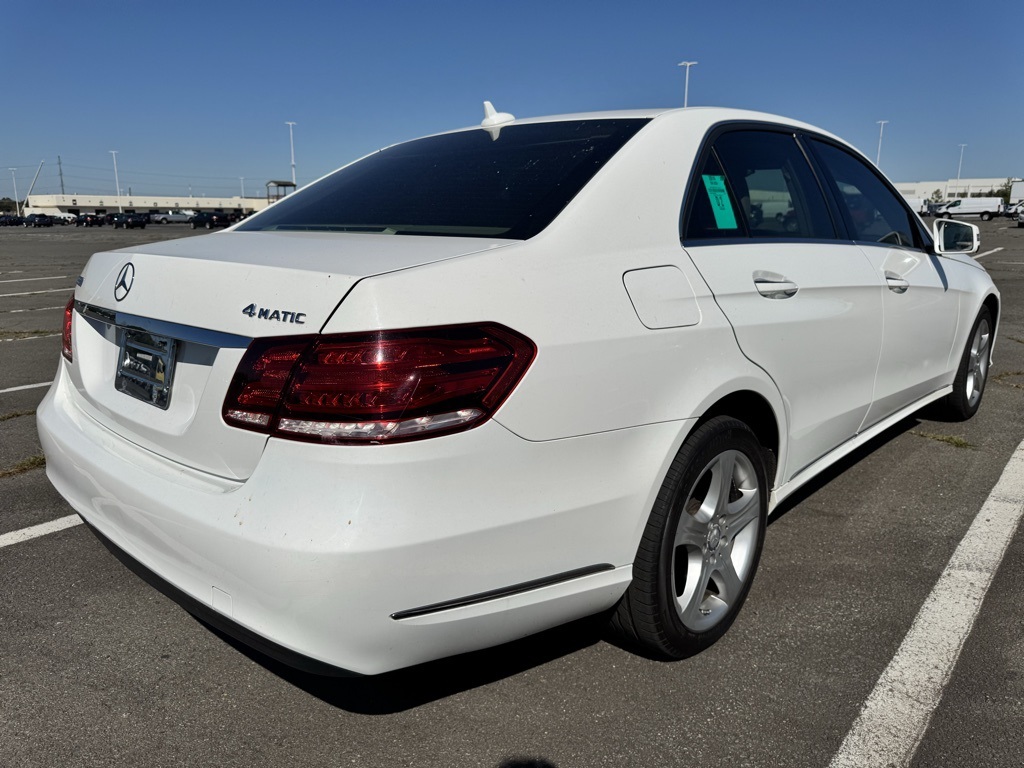 2014 Mercedes Benz E 350 photo 4