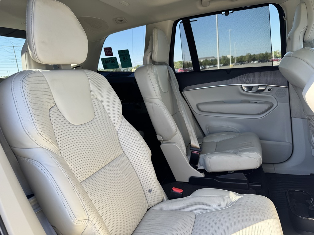 2021 Volvo XC90 Recharge T8 Inscription photo 12