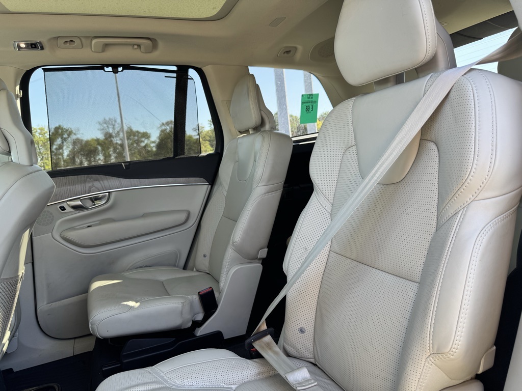 2021 Volvo XC90 Recharge T8 Inscription photo 13