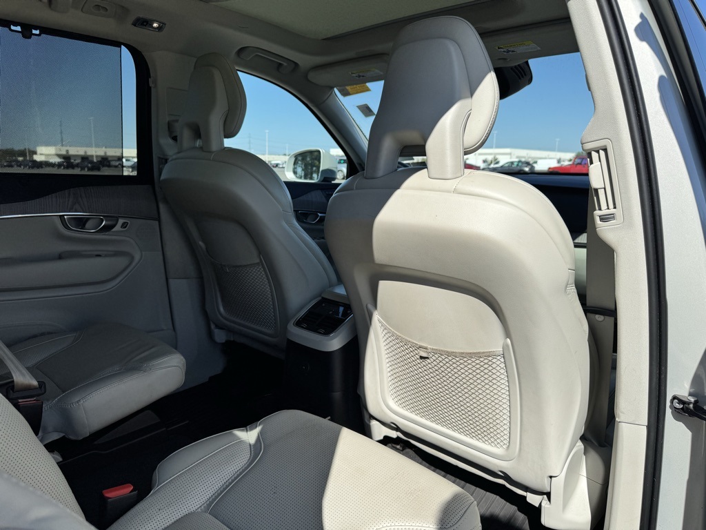 2021 Volvo XC90 Recharge T8 Inscription photo 14