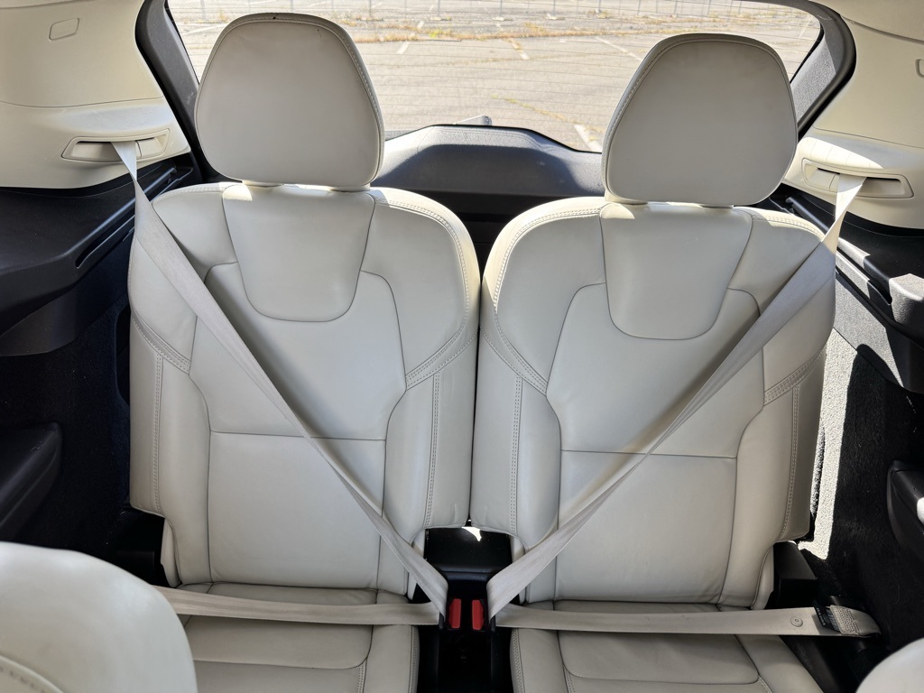 2021 Volvo XC90 Recharge T8 Inscription photo 16
