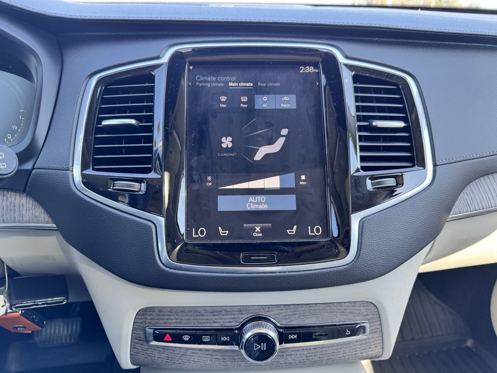2021 Volvo XC90 Recharge T8 Inscription photo 23