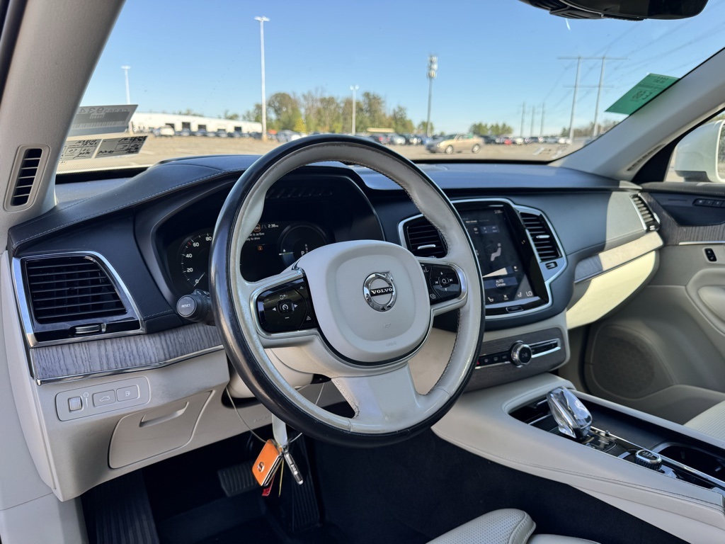 2021 Volvo XC90 Recharge T8 Inscription photo 7