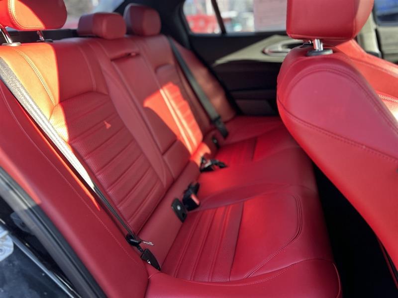 2024 ALFA ROMEO GIULIA TI