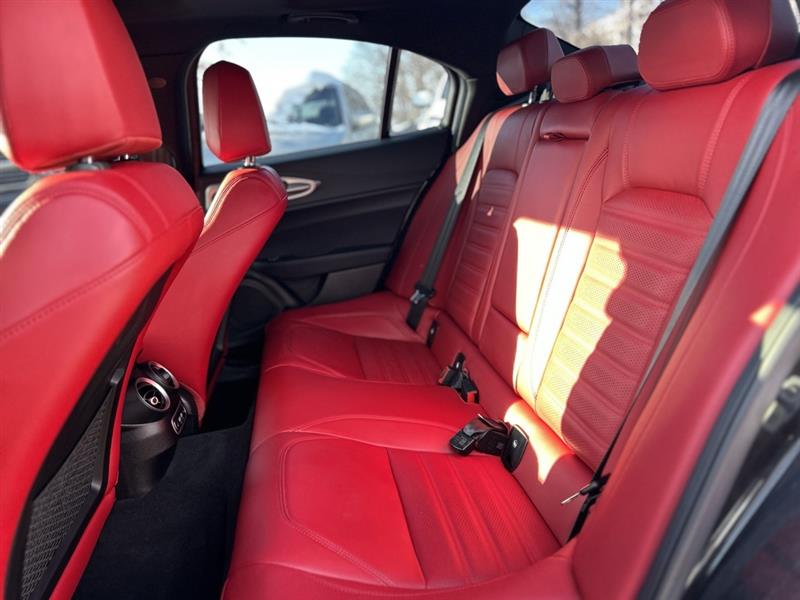 2024 ALFA ROMEO GIULIA TI