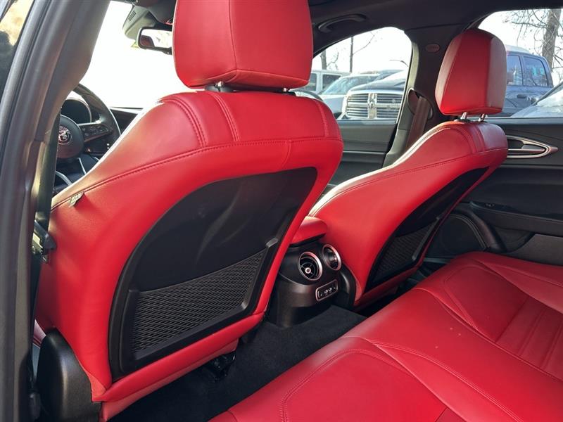 2024 ALFA ROMEO GIULIA TI