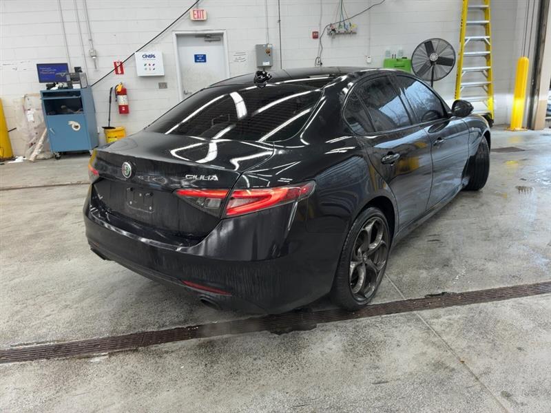 2024 ALFA ROMEO GIULIA TI