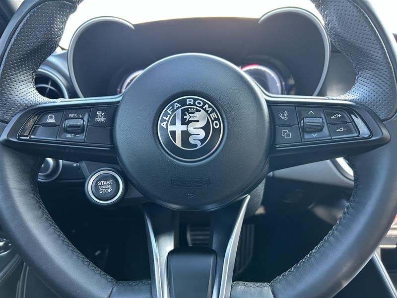 2024 ALFA ROMEO GIULIA TI