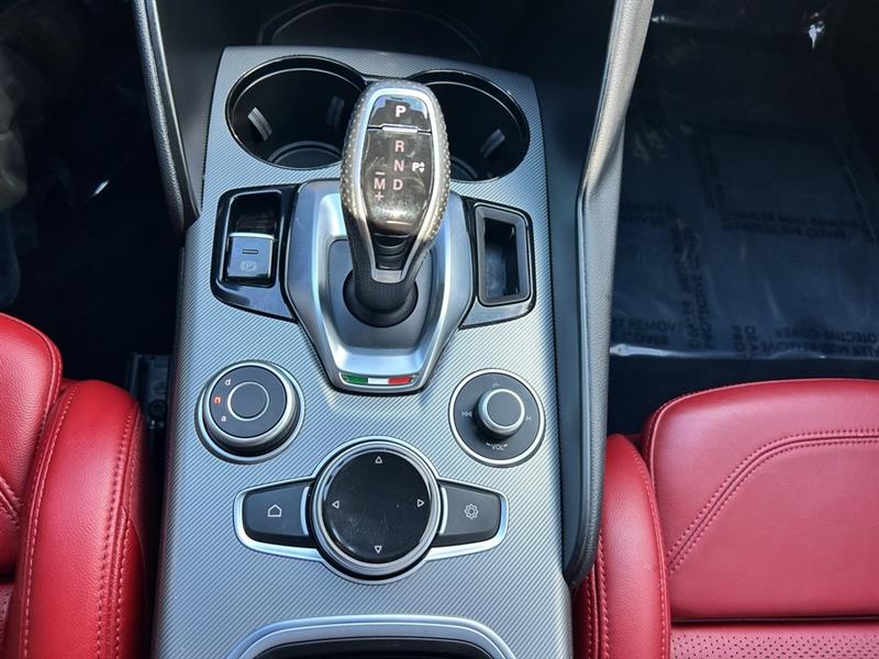 2024 ALFA ROMEO GIULIA TI