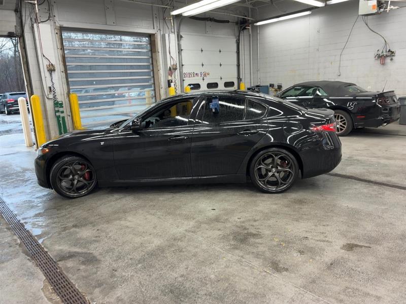 2024 ALFA ROMEO GIULIA TI