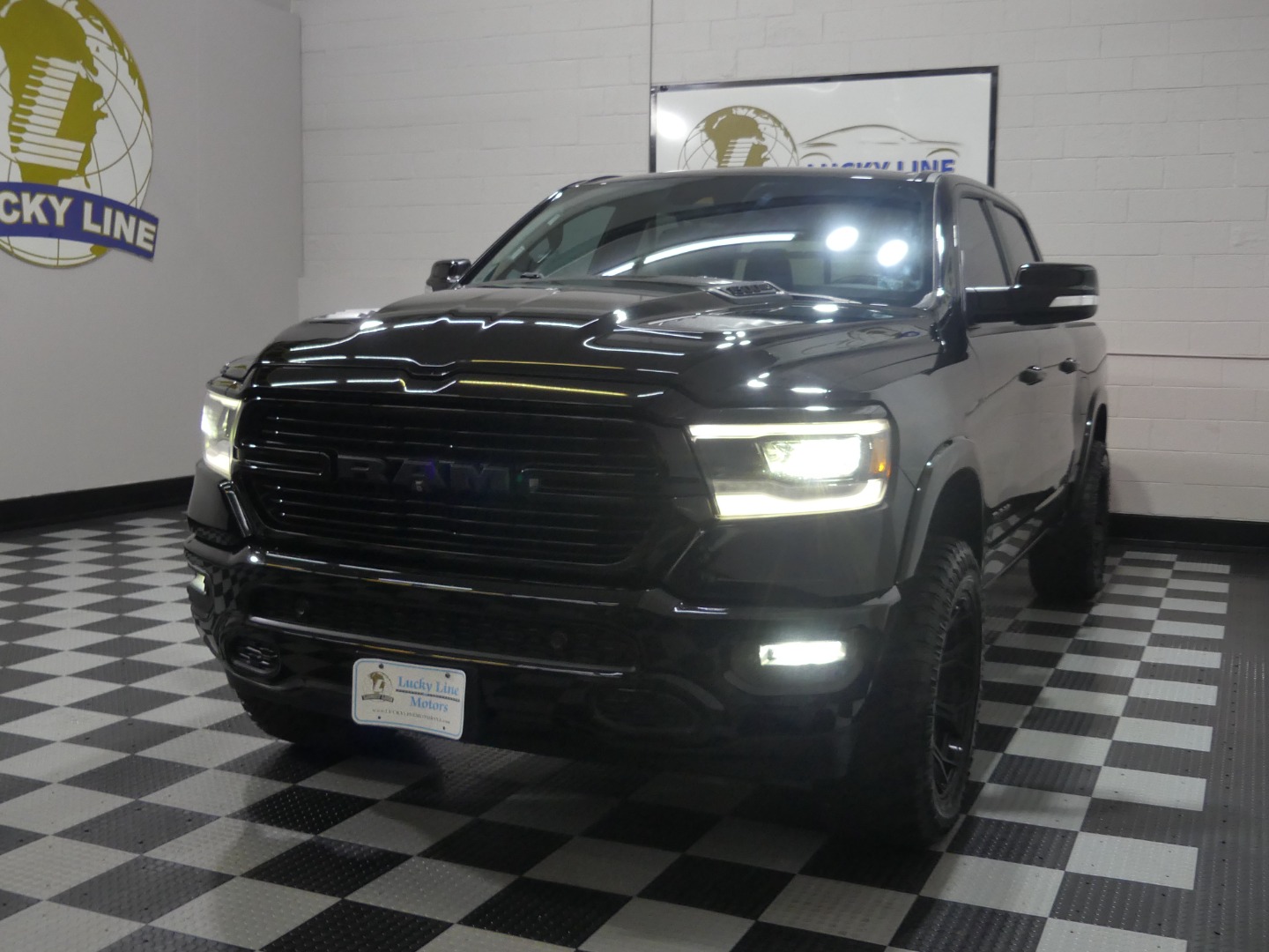 2019 Ram 1500 Laramie photo 4