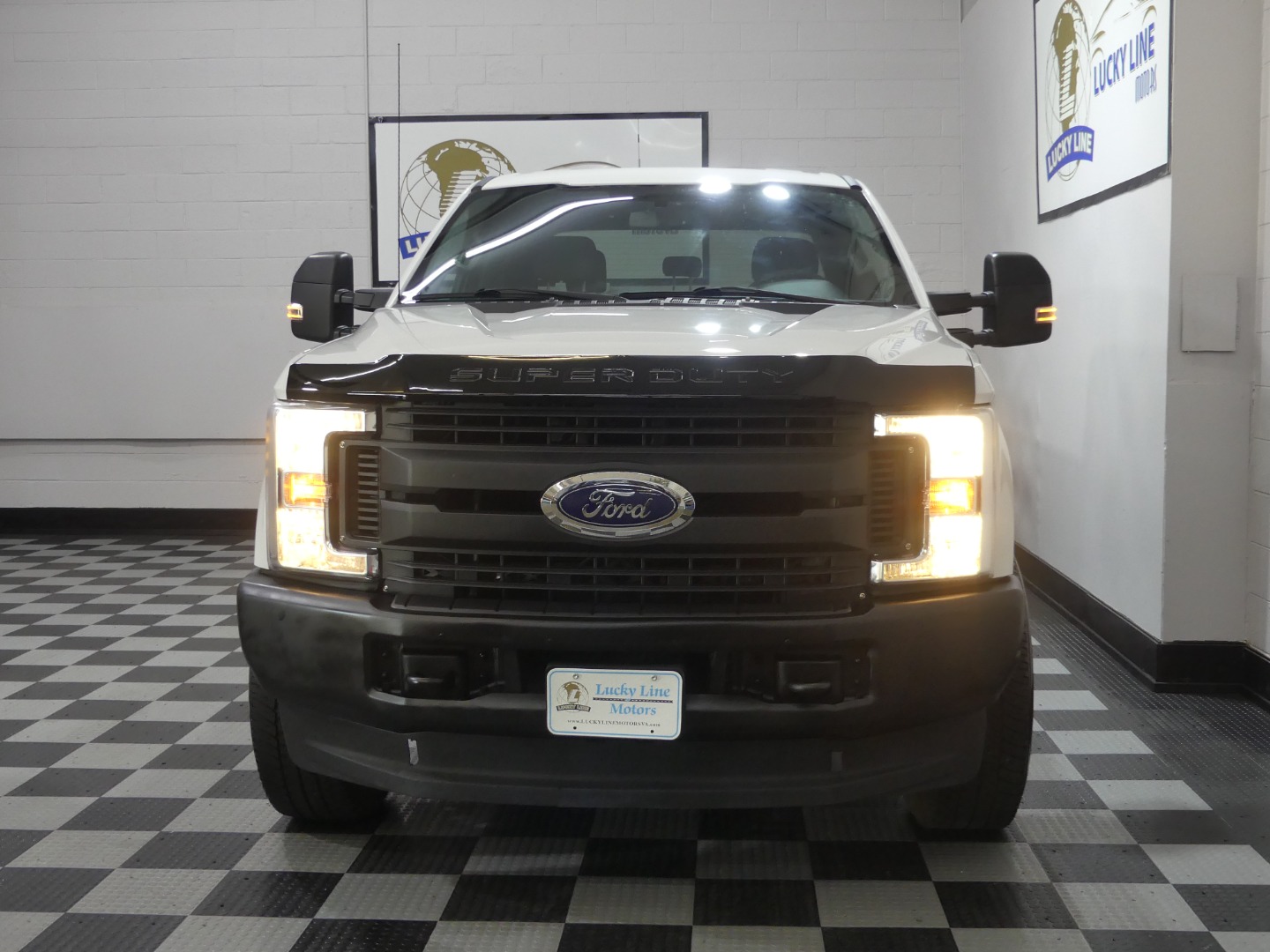 2019 Ford F-250 XL FX4 photo 3