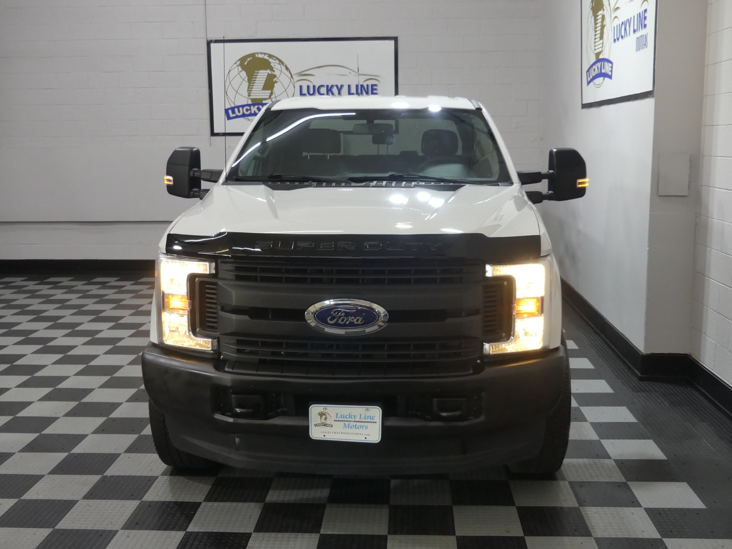 2019 Ford F-250 XL FX4 photo 4