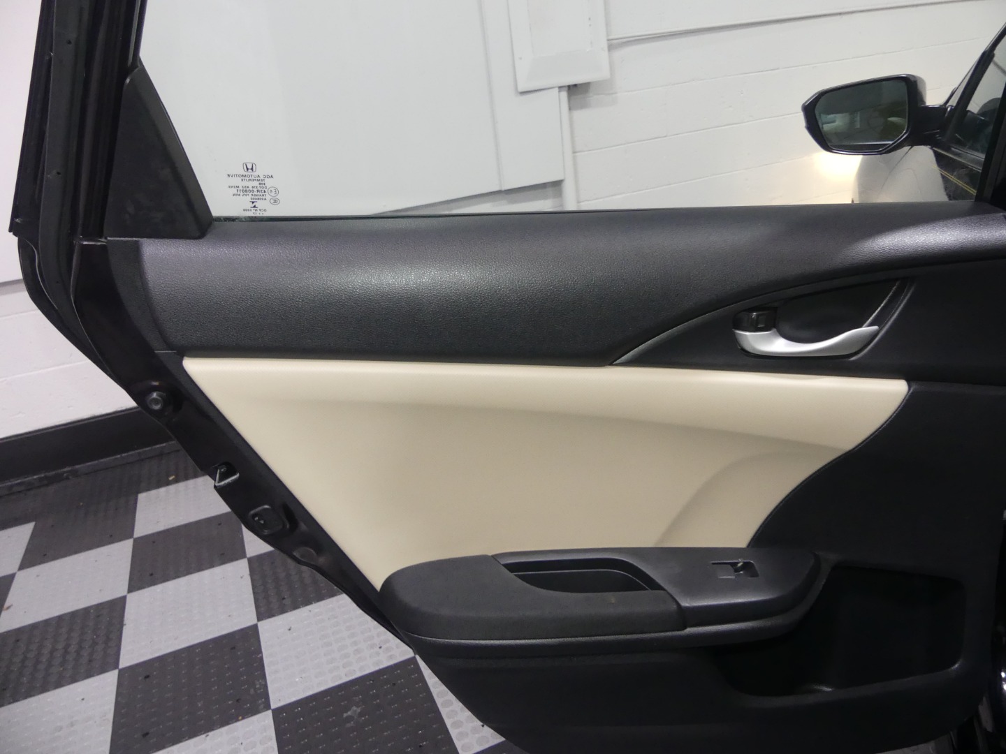 2017 Honda Civic EX-T photo 22
