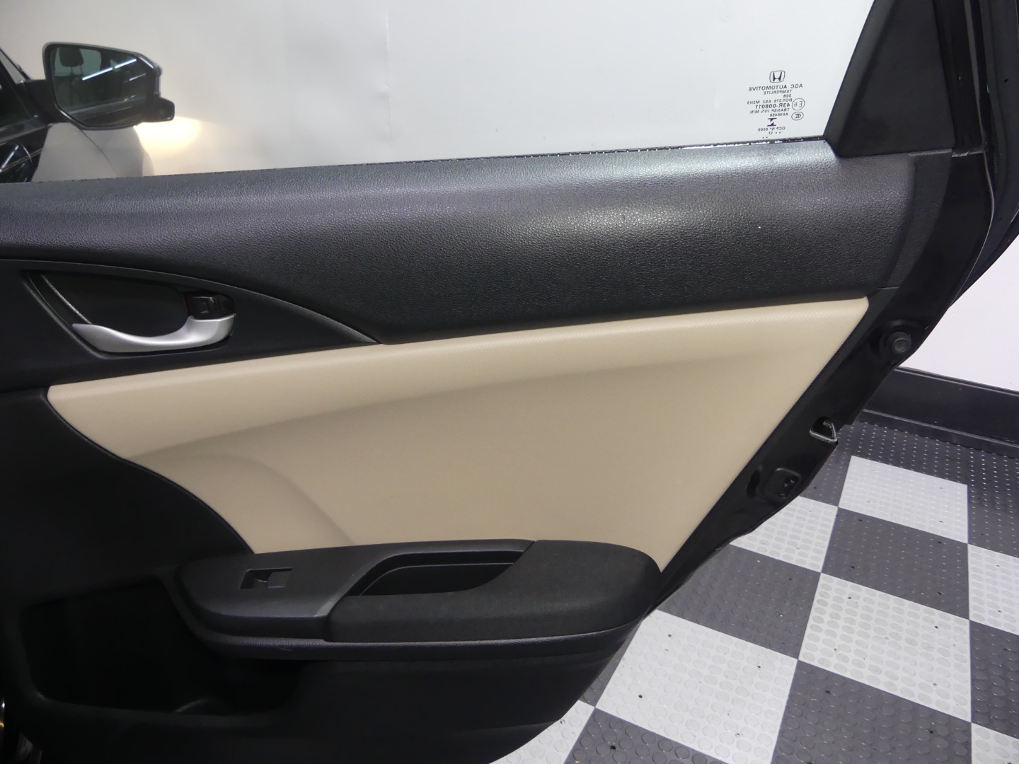 2017 Honda Civic EX-T photo 23