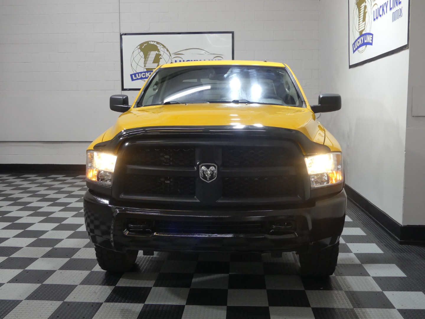 2018 Ram 2500 Tradesman photo 3