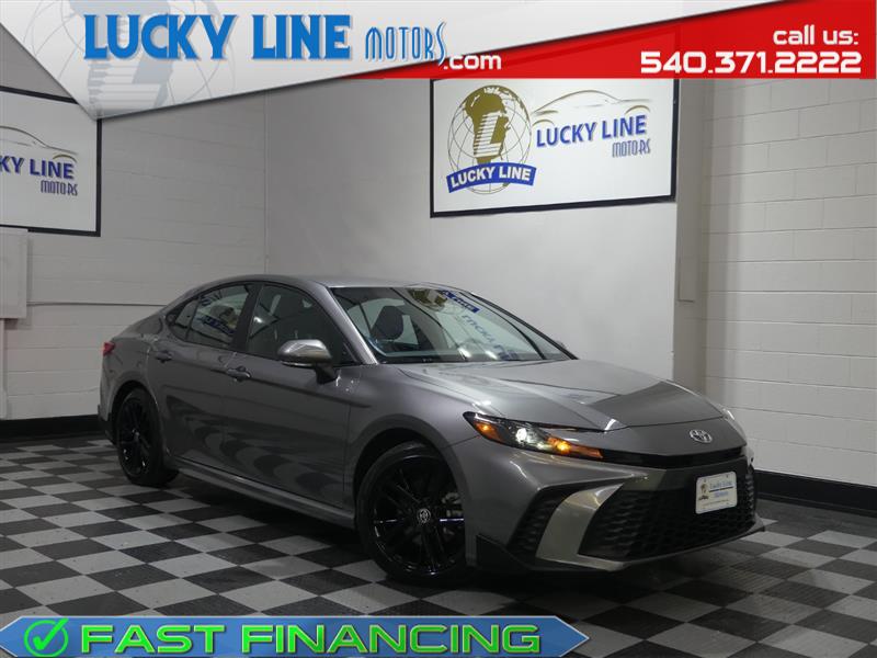 2025 TOYOTA CAMRY SE