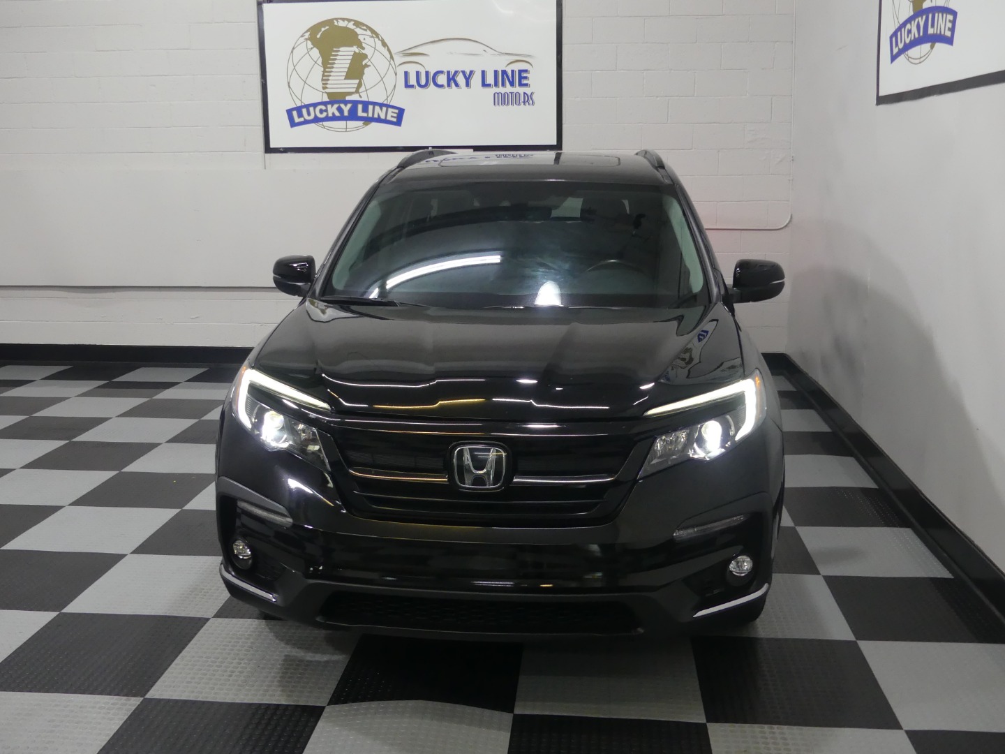 2021 Honda Pilot Special Edition photo 4