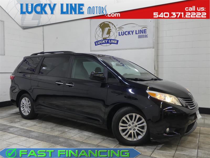 2016 TOYOTA SIENNA XLE Premium  