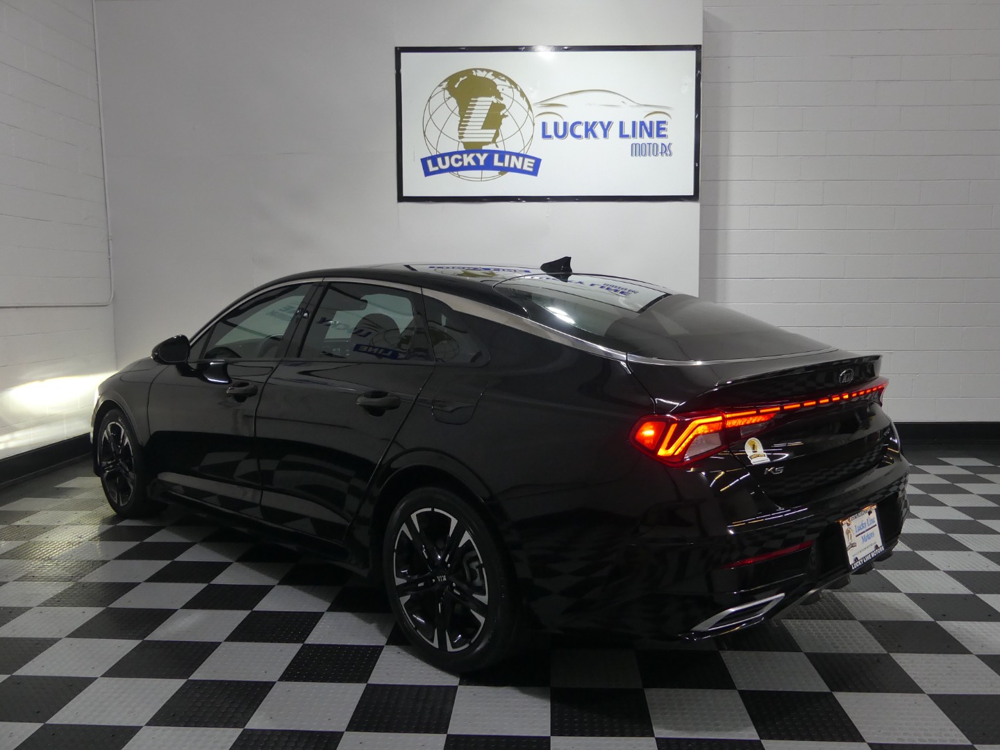 2021 Kia K5 GT-Line photo 12
