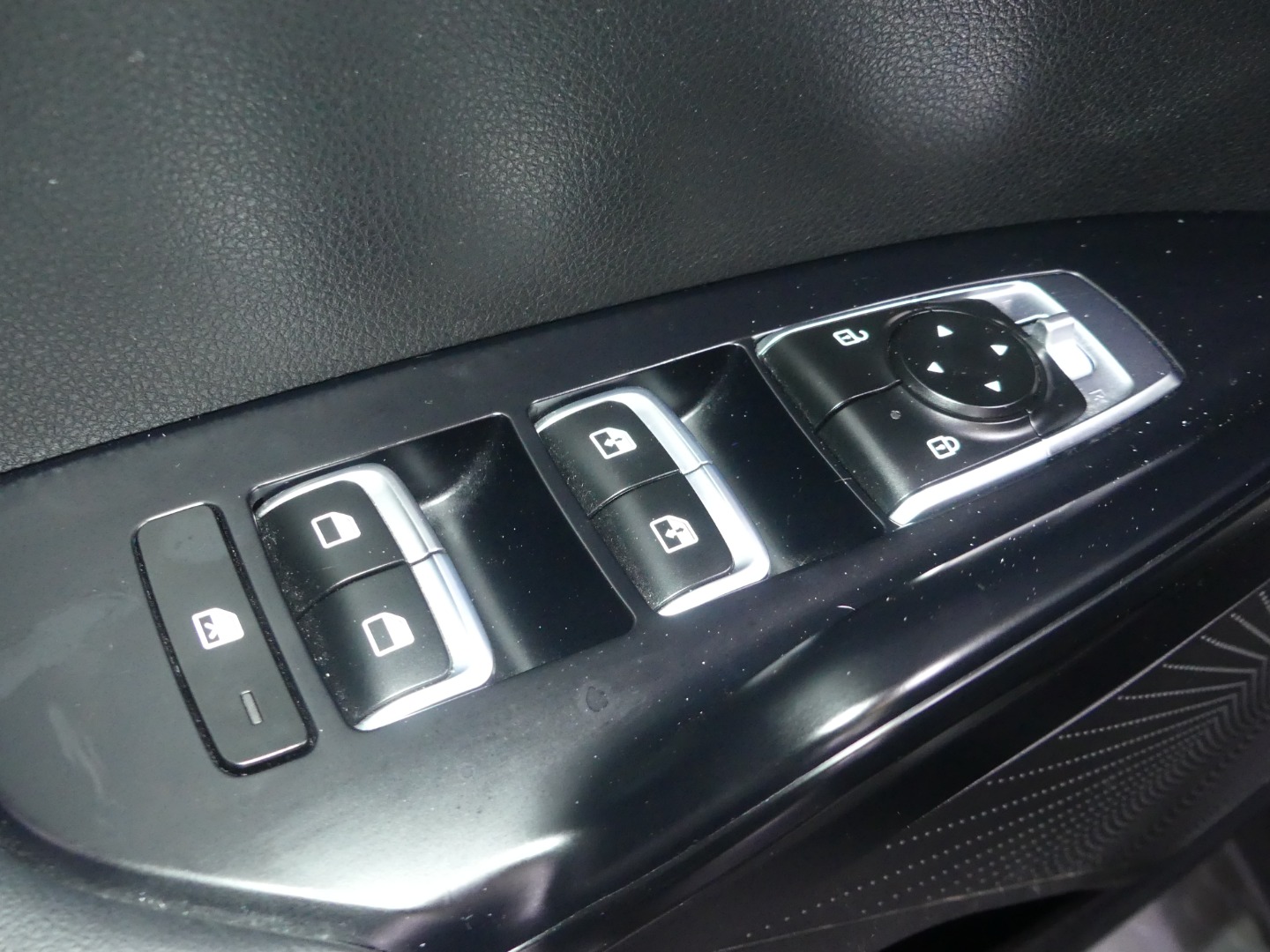 2021 Kia K5 GT-Line photo 21