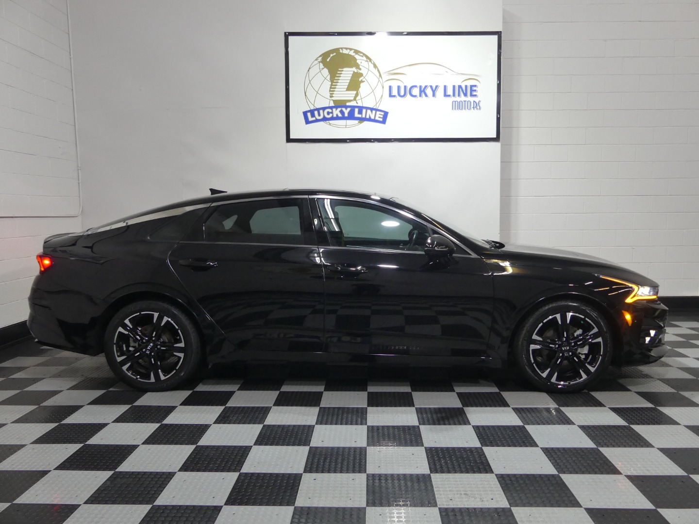 2021 Kia K5 GT-Line photo 7