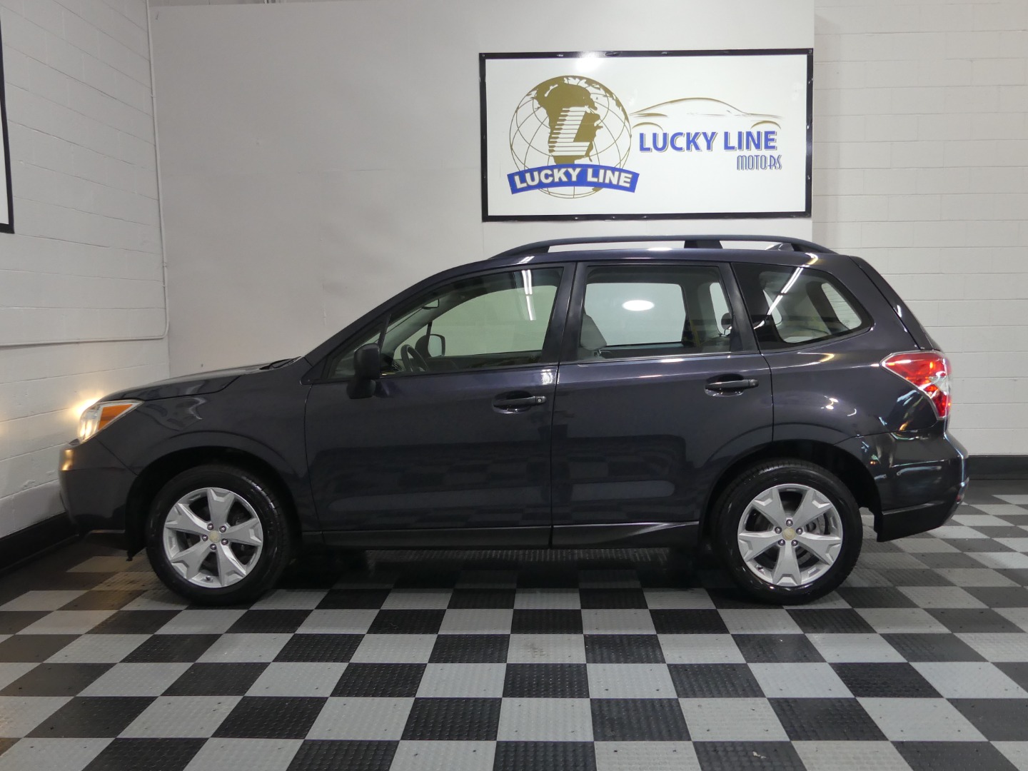 2016 Subaru Forester 2.5i photo 8
