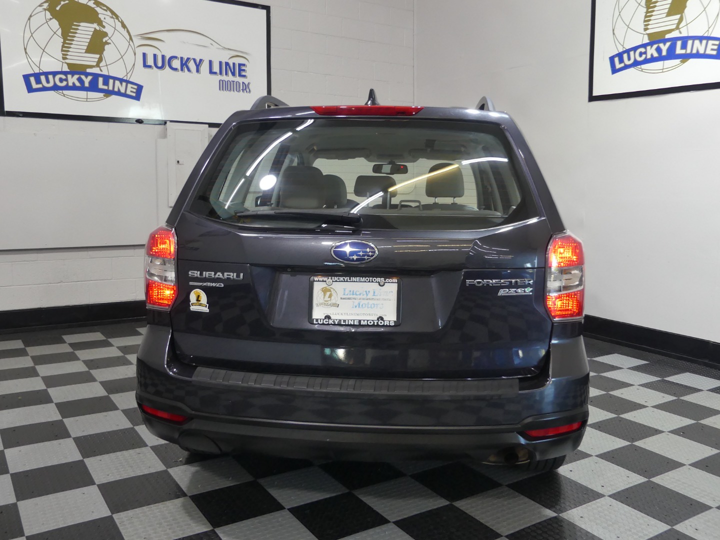 2016 Subaru Forester 2.5i photo 9