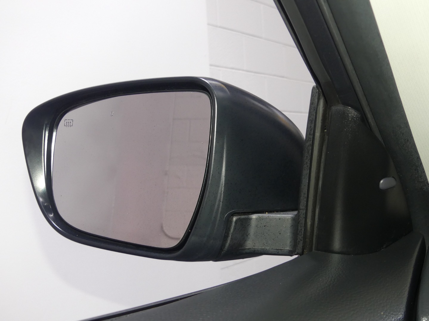 2019 Nissan Rogue SV photo 15