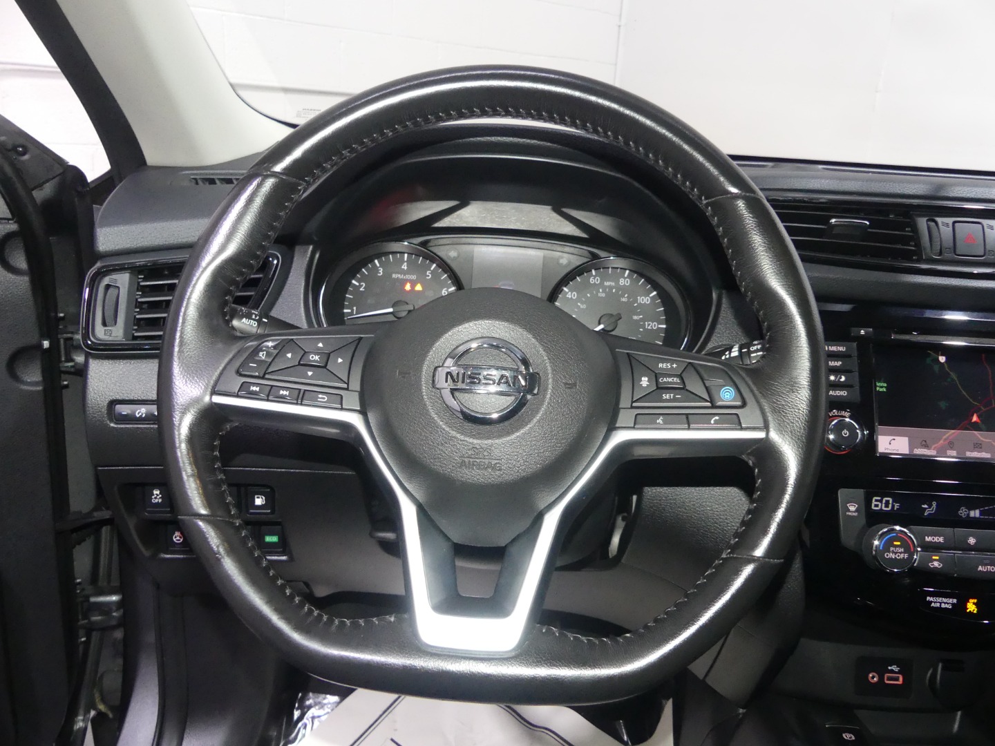2019 Nissan Rogue SV photo 31