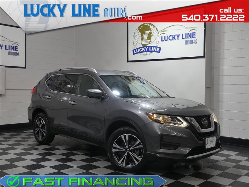 2019 Nissan Rogue SV photo 2