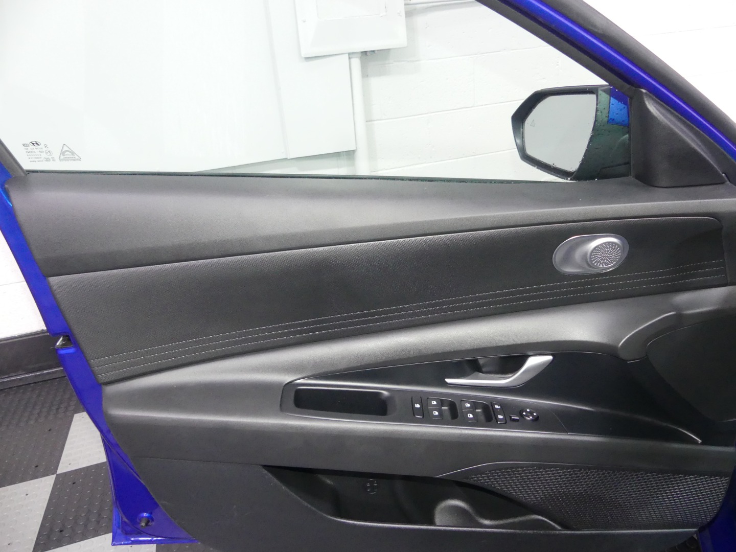 2024 Hyundai Elantra SEL photo 18