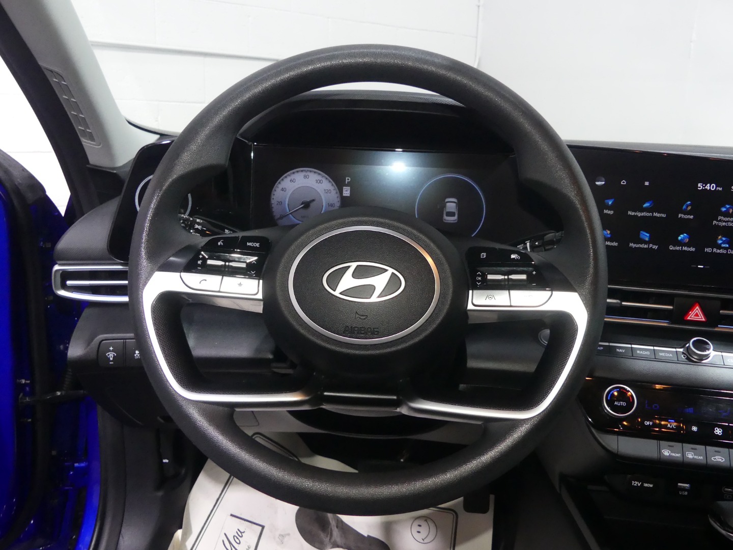 2024 Hyundai Elantra SEL photo 29