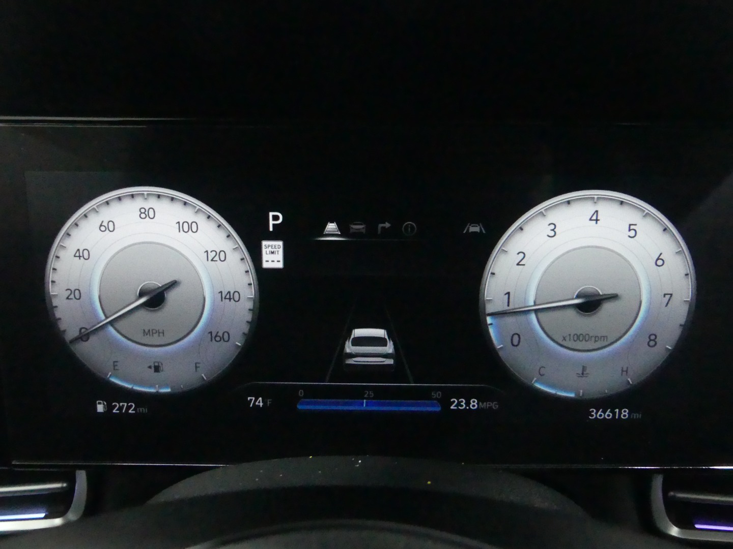 2024 Hyundai Elantra SEL photo 31