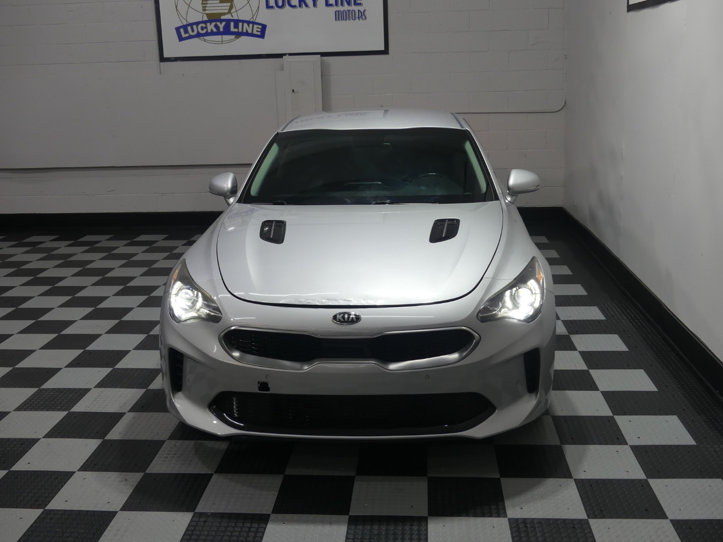 2018 Kia Stinger photo 4