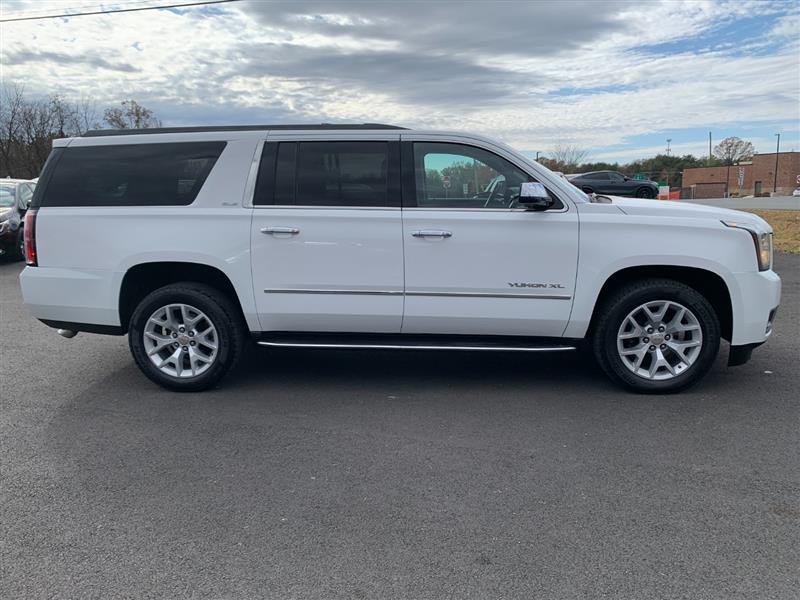 2015 Gmc Yukon XL SLE photo 3