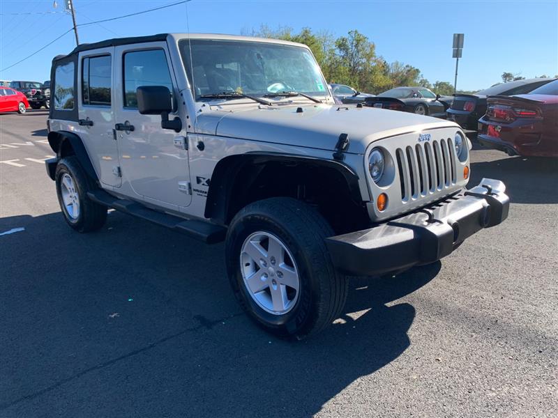 2007 Jeep Wrangler Unlimited X photo 2