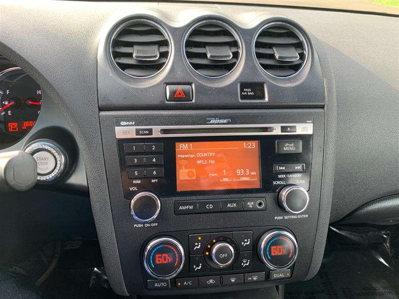 2010 Nissan Altima 2.5 SL photo 18