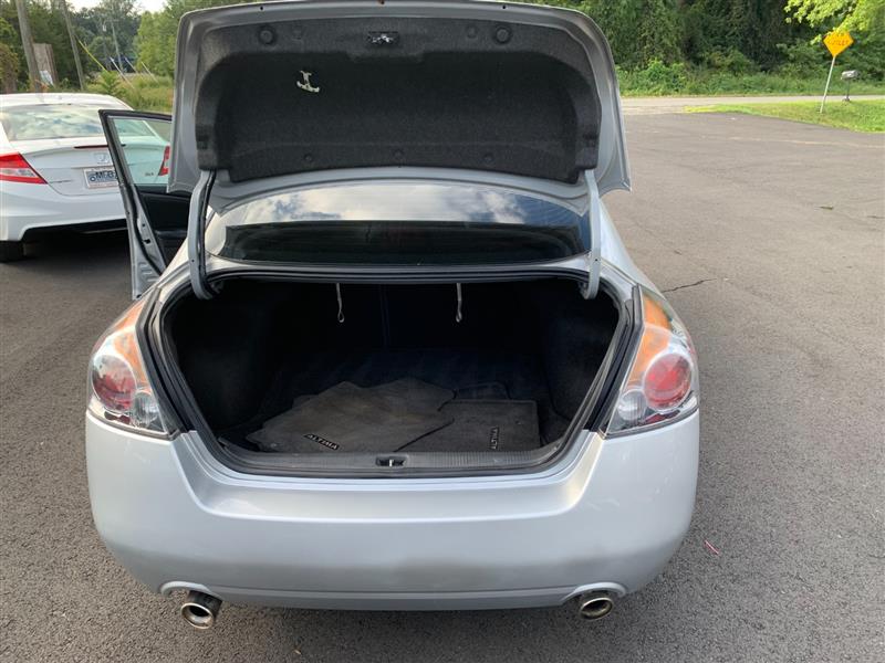 2010 Nissan Altima 2.5 SL photo 26