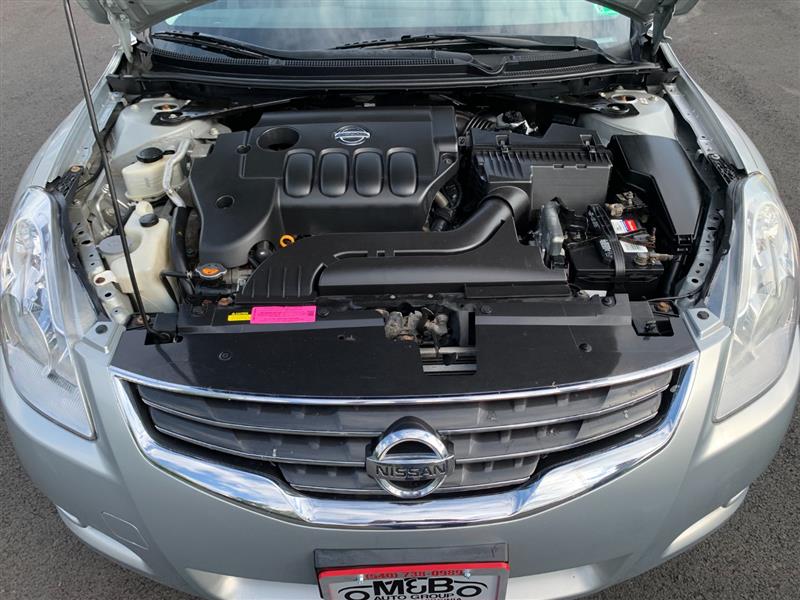 2010 Nissan Altima 2.5 SL photo 30